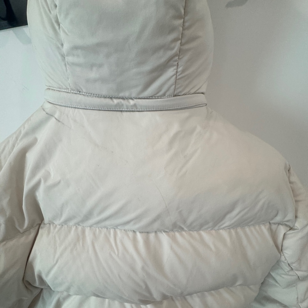 Aritzia Super Puff Bomber - Pearl Matte - Picture 4 of 7